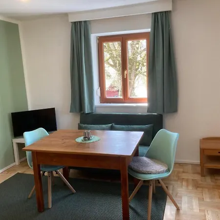 Schindlau Guest house 3*